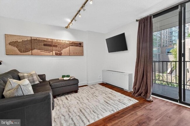 Building Photo - 2201 L St NW