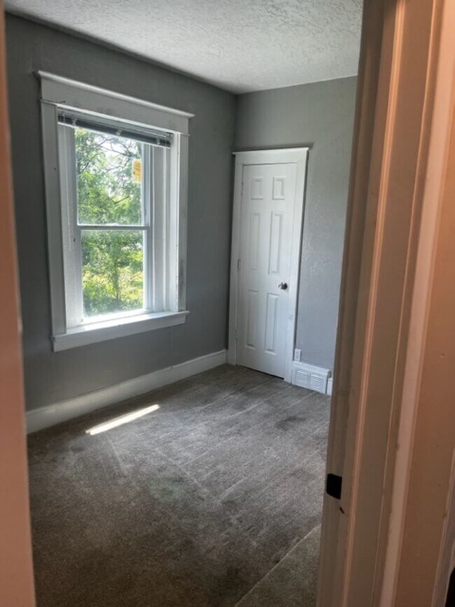 Foto del edificio - 3314 Tracy Ave