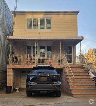 Building Photo - 109 Tonnelle Ave