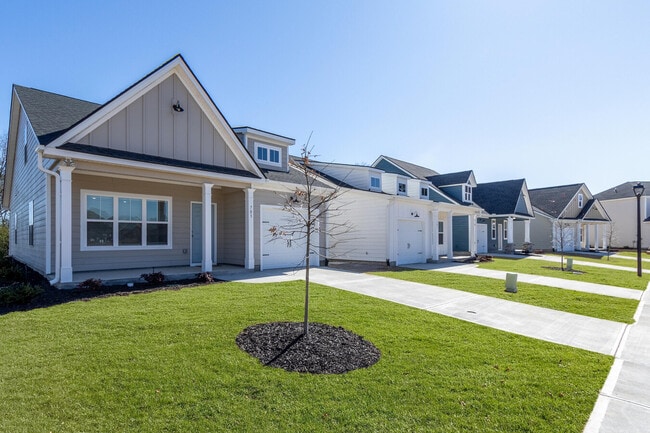 Foto del edificio - The Cottages at Ansley