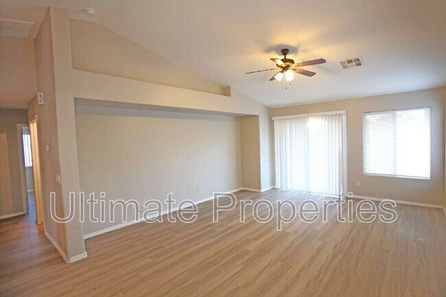 Building Photo - 2026 S 83rd Dr