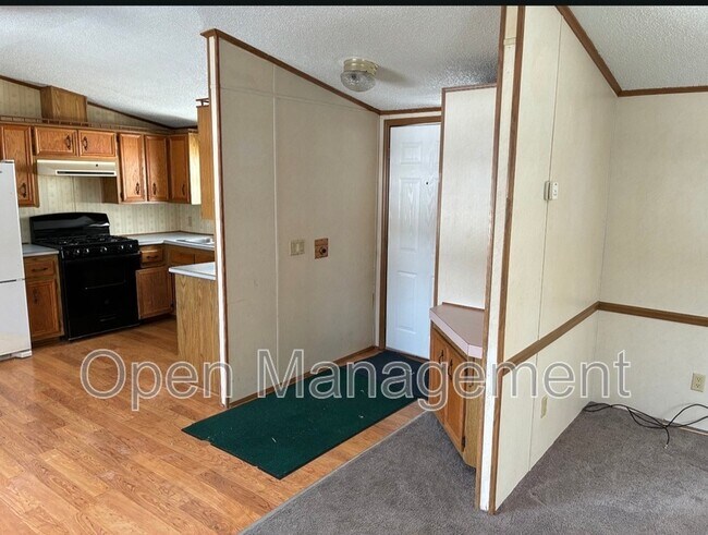 Foto del edificio - 2991 Mounds Rd Box 68