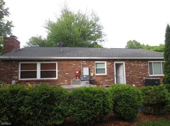 Building Photo - 4418 Murphy Ln