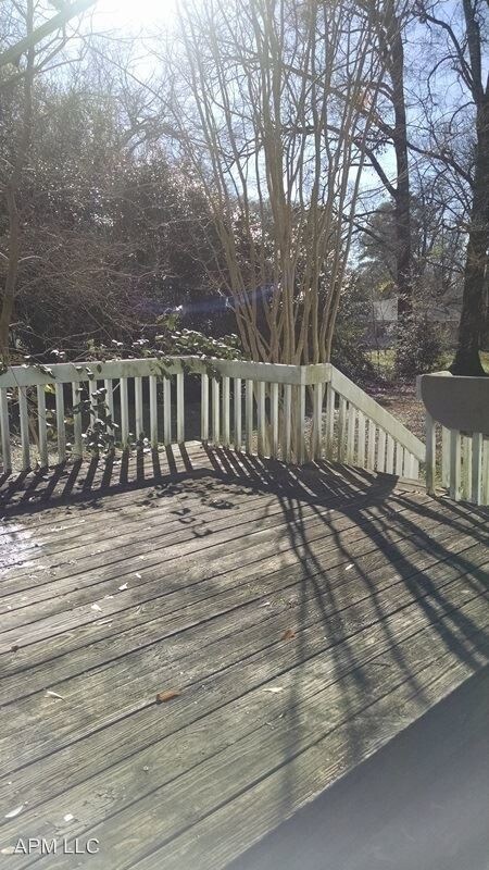 Building Photo - 2 br, 1 bath House - 2417 North 9th