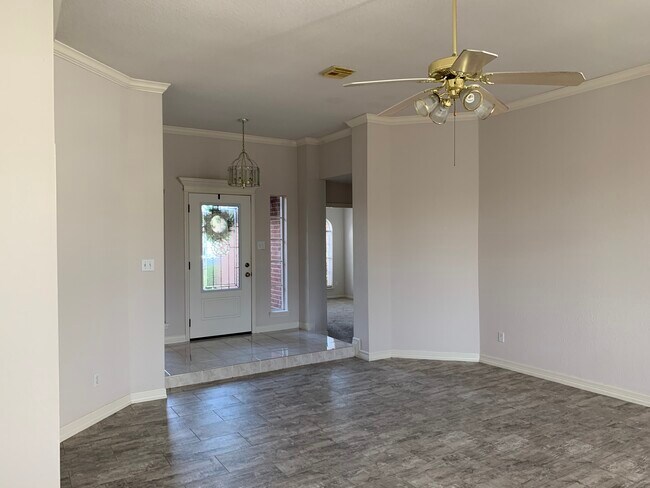Foto del edificio - 109 Ironwood St