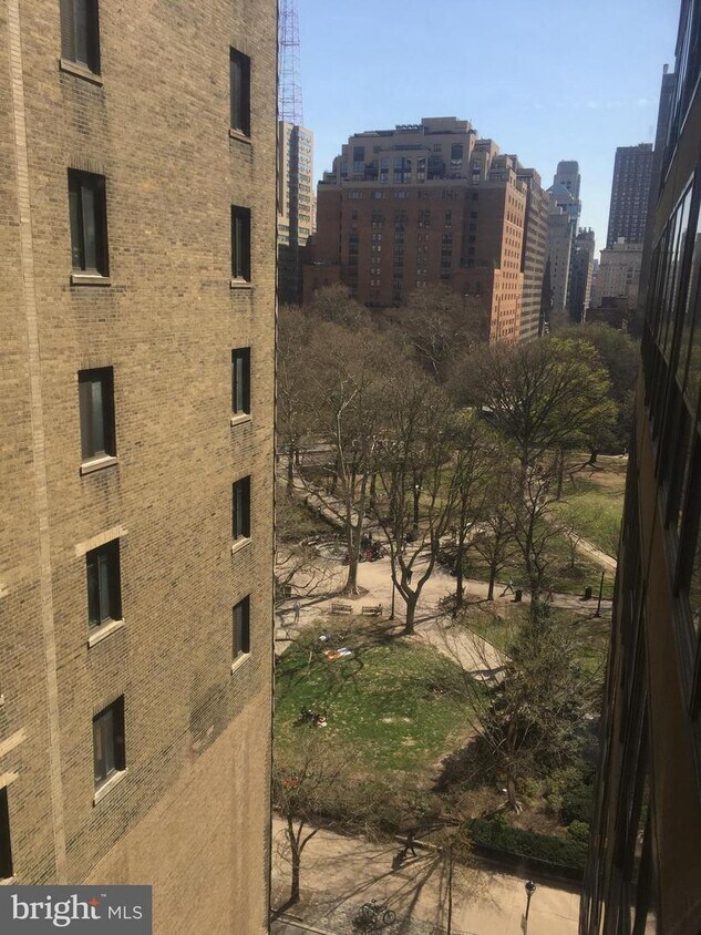 22430 W Rittenhouse Square Unit 1104, Philadelphia, PA 19103