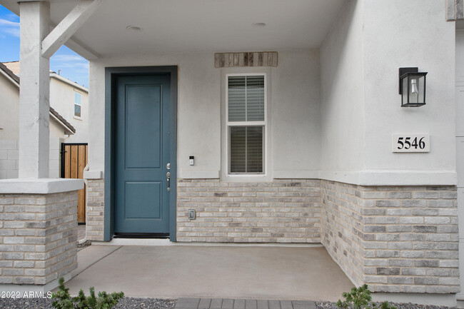 Building Photo - 5546 S Keene