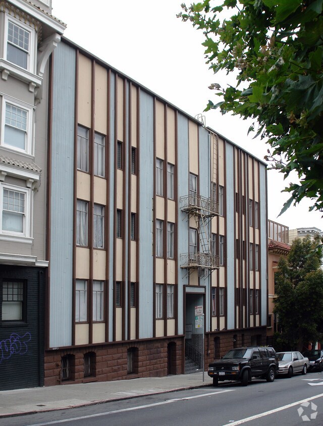 Building Photo - The Empire Apartments
