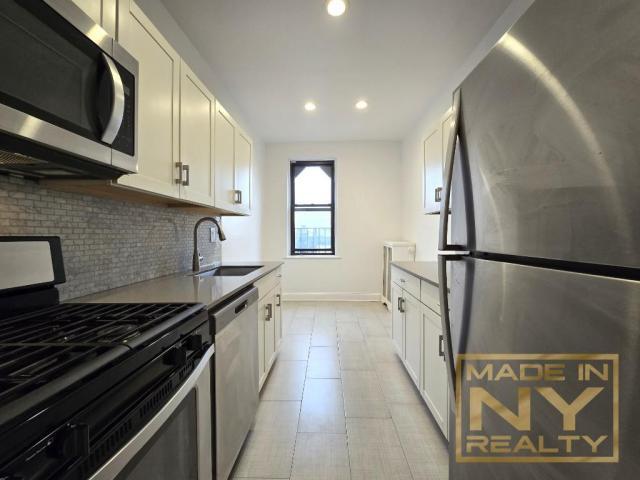 Primary Photo - 1 bedroom in ASTORIA NY 11102