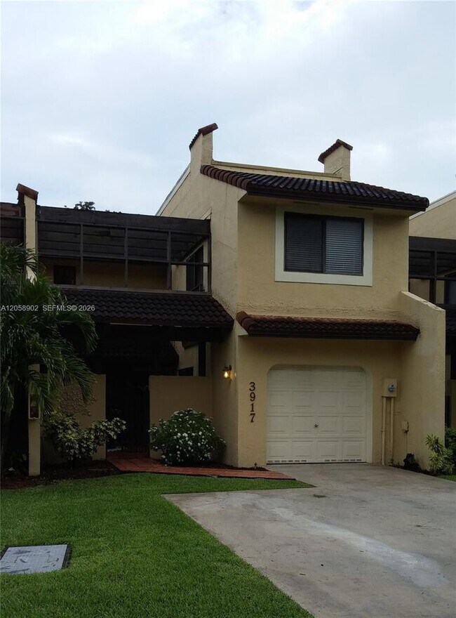 Building Photo - 3917 Adra Ave