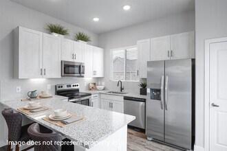 Building Photo - 5625 Wild Acrs Building Photo - 5625 Wild Acrs