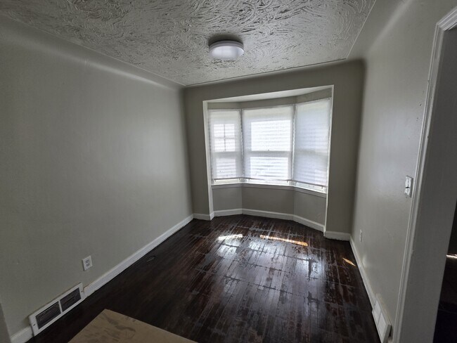 Foto del edificio - 2302 Tyler St