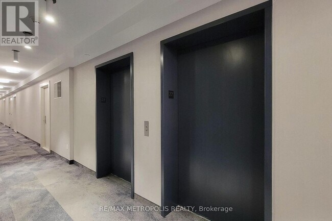 Photo du bâtiment - 2550 Simcoe St N
