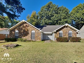 Building Photo - 2569 Richwood St
