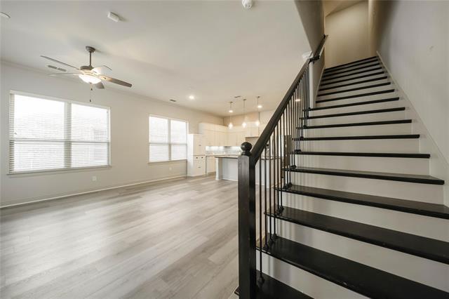 Building Photo - 2745 Troutt Dr