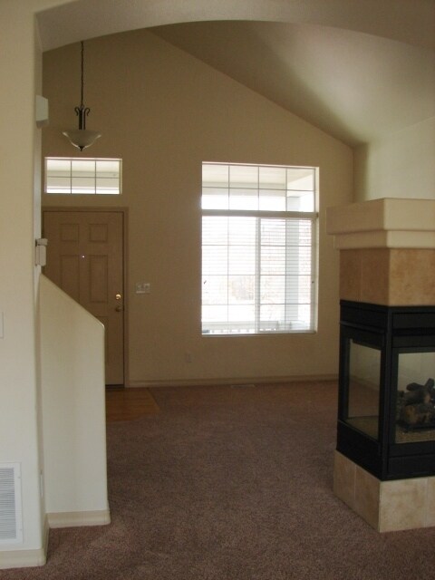 Foto del edificio - 7261 Grand Prairie Dr