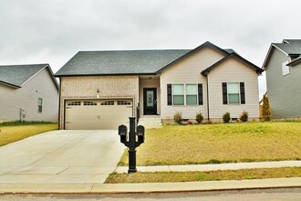 Building Photo - 256 Azalea Dr
