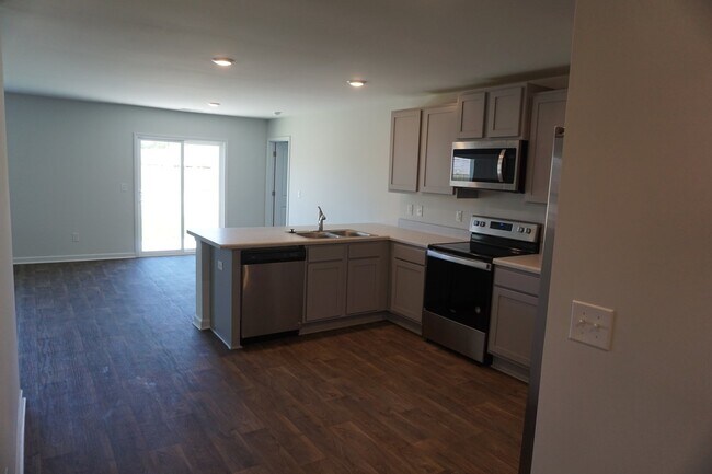 Foto del edificio - 3BR/2BA in Seabrooke community in Leland -...