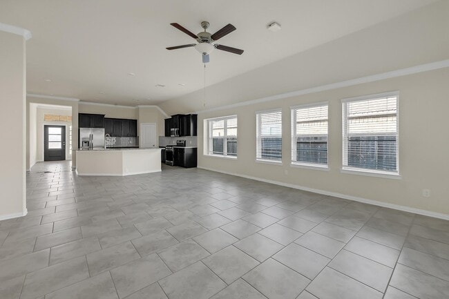 Foto del edificio - 2403 Dovetail Park Ln