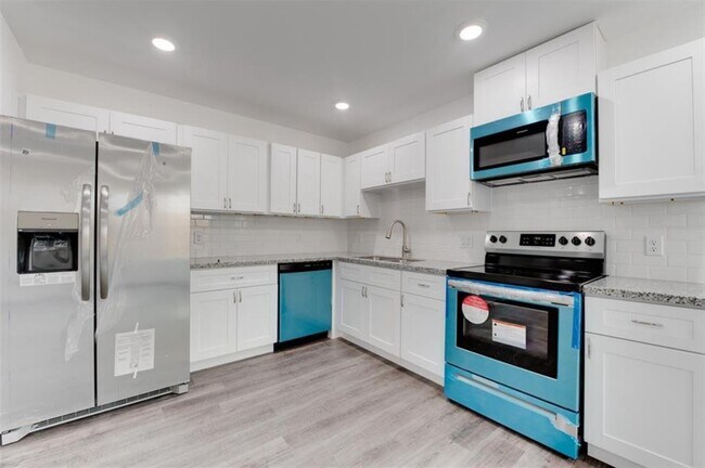 Foto del edificio - 8124 Sterlingshire St