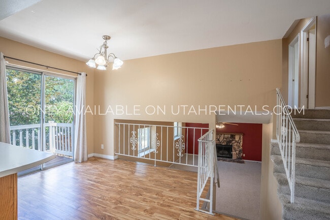 Building Photo - 1120 S 850 E