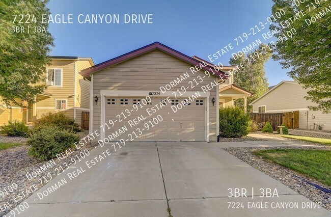 Building Photo - 3 bedroom home with AC