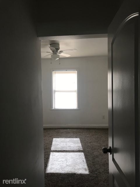 Building Photo - 1 br, 1 bath Apartment - 1501 Spruce St Apt 4