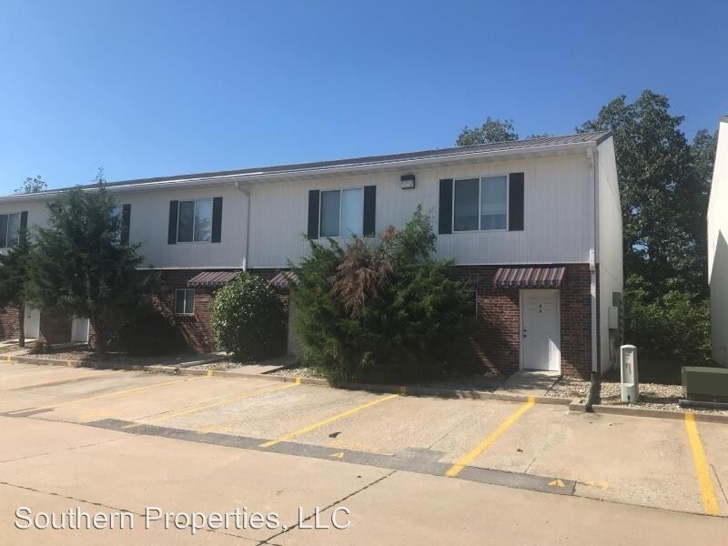 Primary Photo - 2311 S Providence Rd