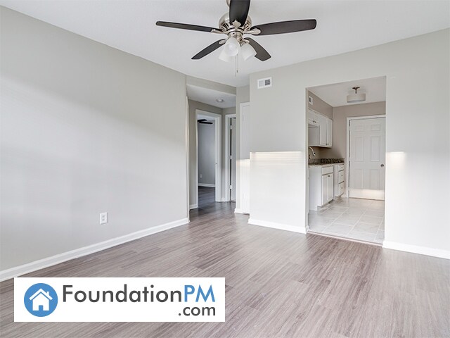 Building Photo - 267 Greenlaw Ave