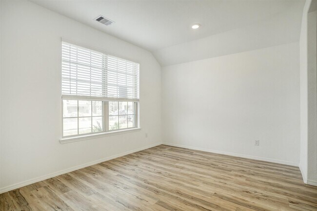 Foto del edificio - 3719 McCrary Falls Wy