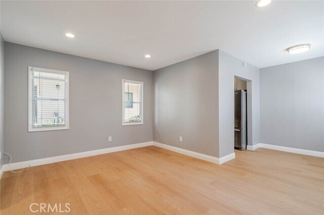 Building Photo - 1051 Western Ave