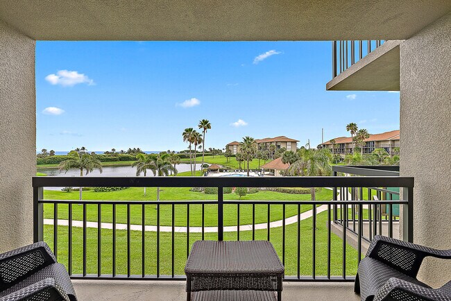 Building Photo - 301 S Seas Dr