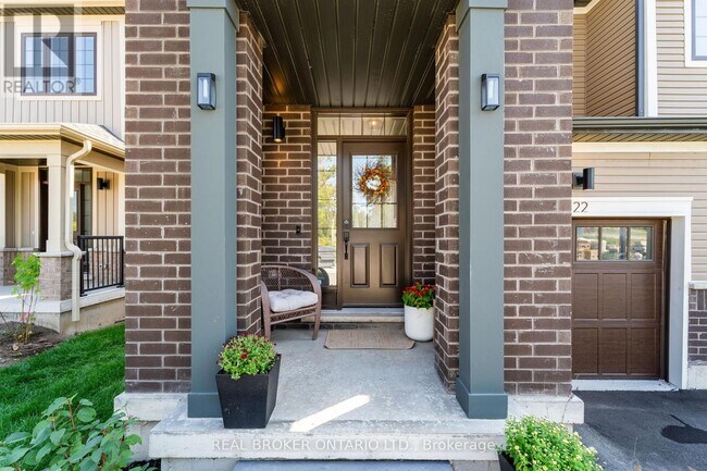 Photo du bâtiment - 690 Broadway