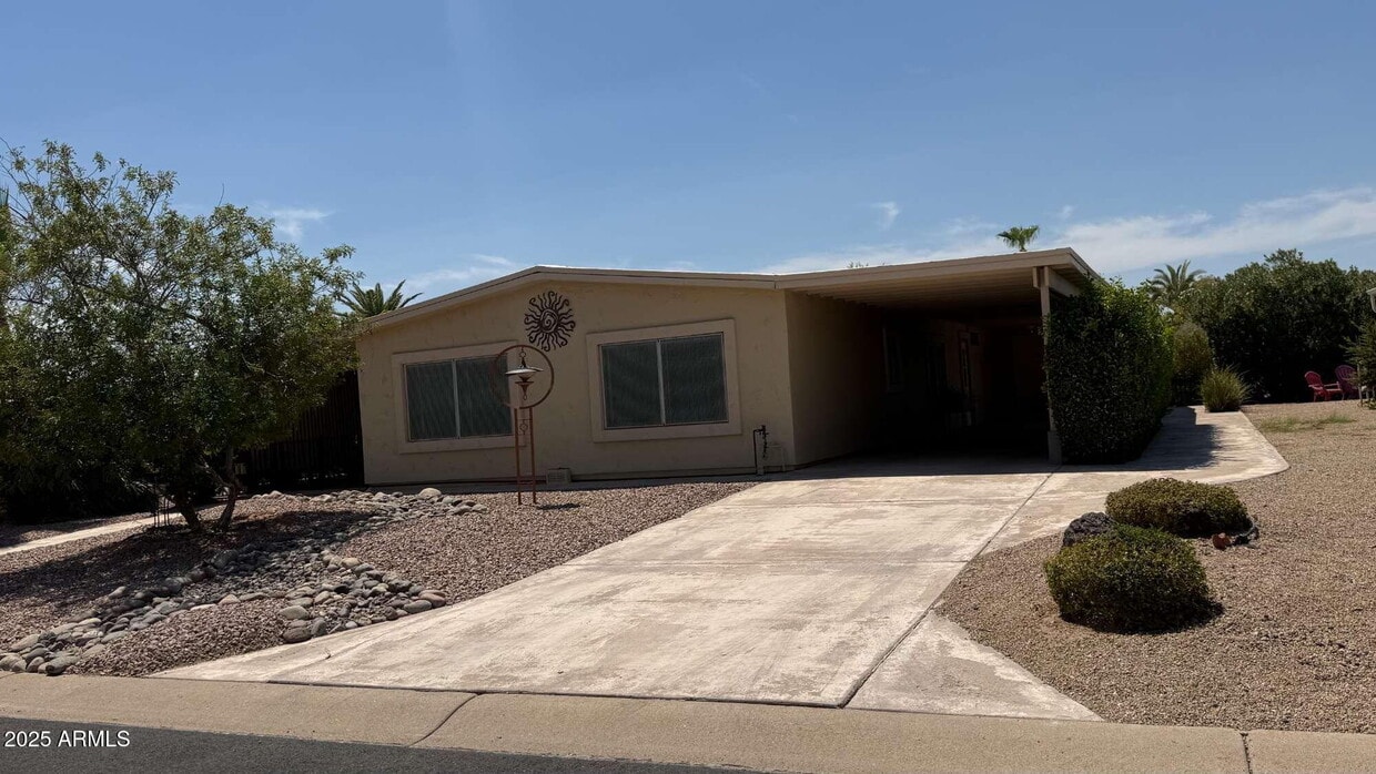 Primary Photo - 9342 E Citrus Ln S