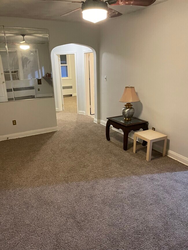 Living room - 3703 W Saratoga St