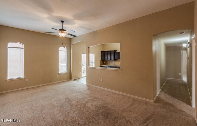 Foto del edificio - 12728 Velvet Willow Dr
