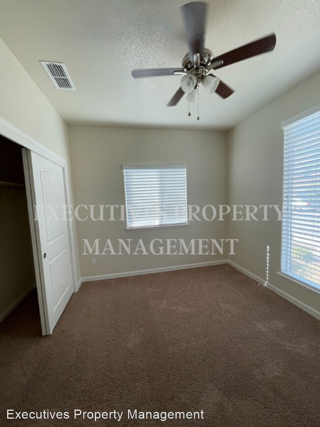Foto del edificio - 3 br, 2 bath House - 1342 Irvine Court