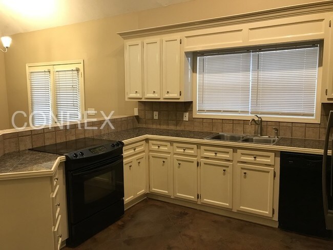 Building Photo - FREE RENT ASK HOW!!!