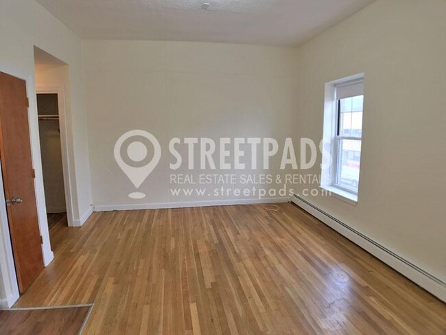 Foto del edificio - 1 bedroom in Boston MA 02135