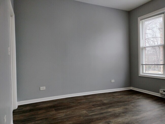 Foto del edificio - 6601 S Green St