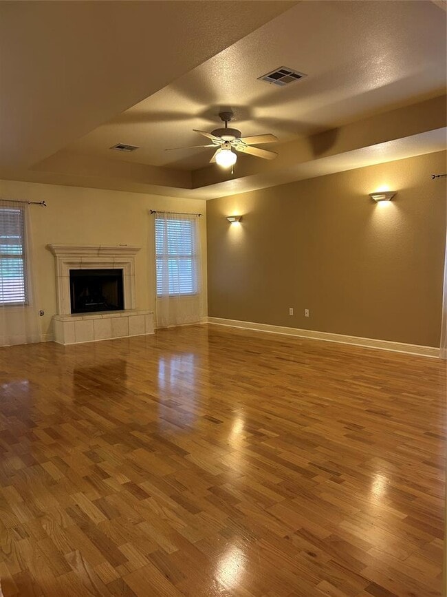 Building Photo - 7413 Amanda Ellis Way
