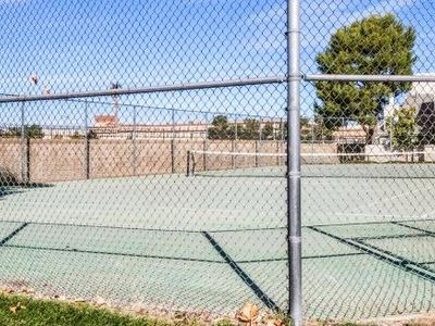 Foto del edificio - 1850 E Ave. J