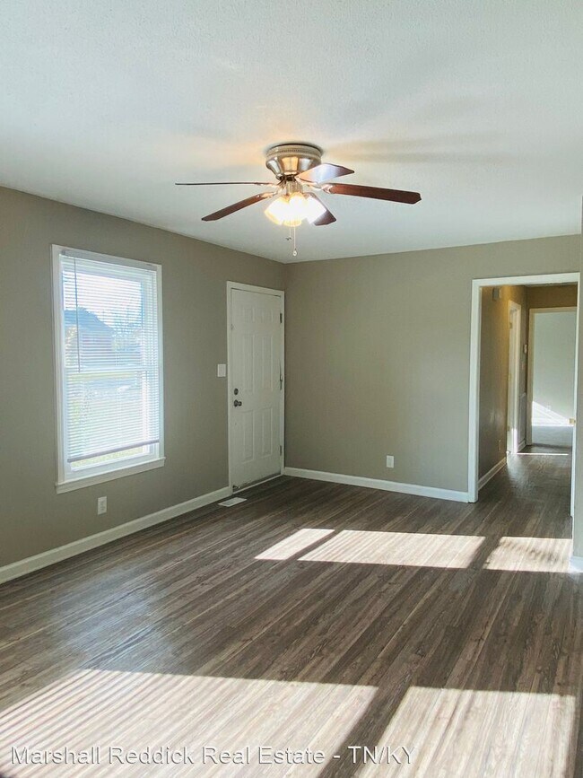 Building Photo - 3 br, 2 bath House - 430 Sideline Drive