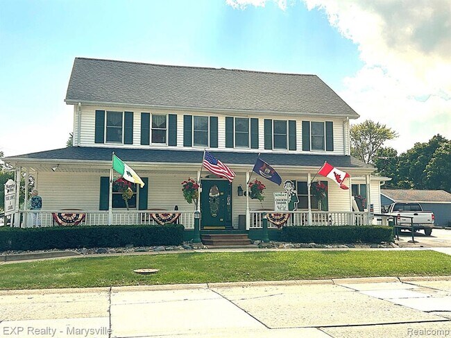 Foto del edificio - 504 Clinton Ave