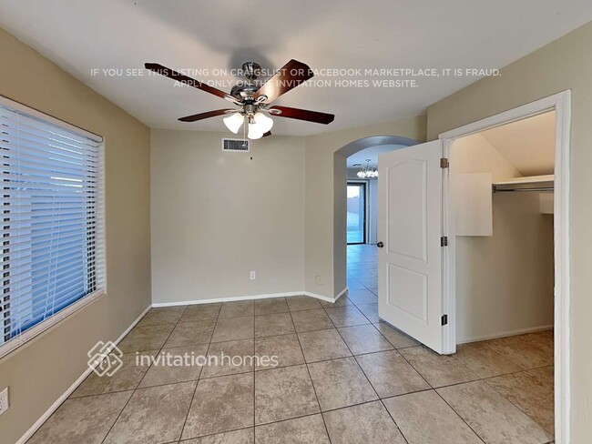 Building Photo - 28405 N Quartz St