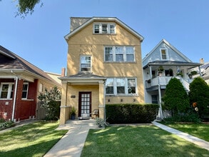 Building Photo - 5128 W Carmen Ave