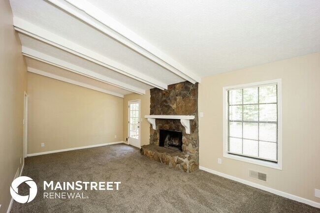 Foto del edificio - 6841 Cedar Dr