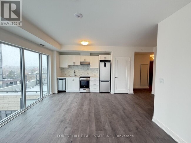 Photo du bâtiment - 715 Davis Dr