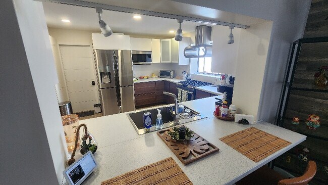 Foto del edificio - 831 Plover Ave