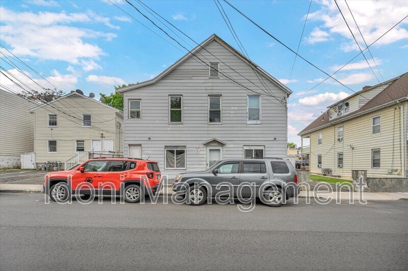 Primary Photo - 112 Virgil st 1A